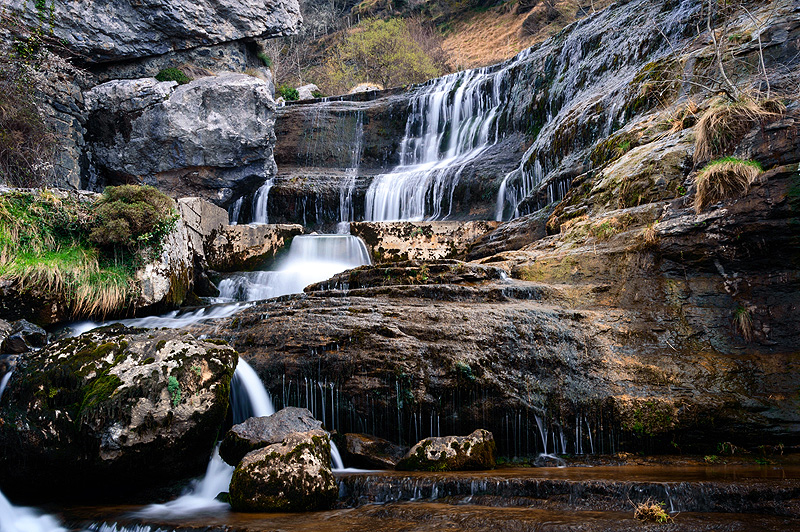 https://www.irenazvitoria.com/wp-content/uploads/2018/06/gorbeia-Cascada-de-Aldabide.jpg